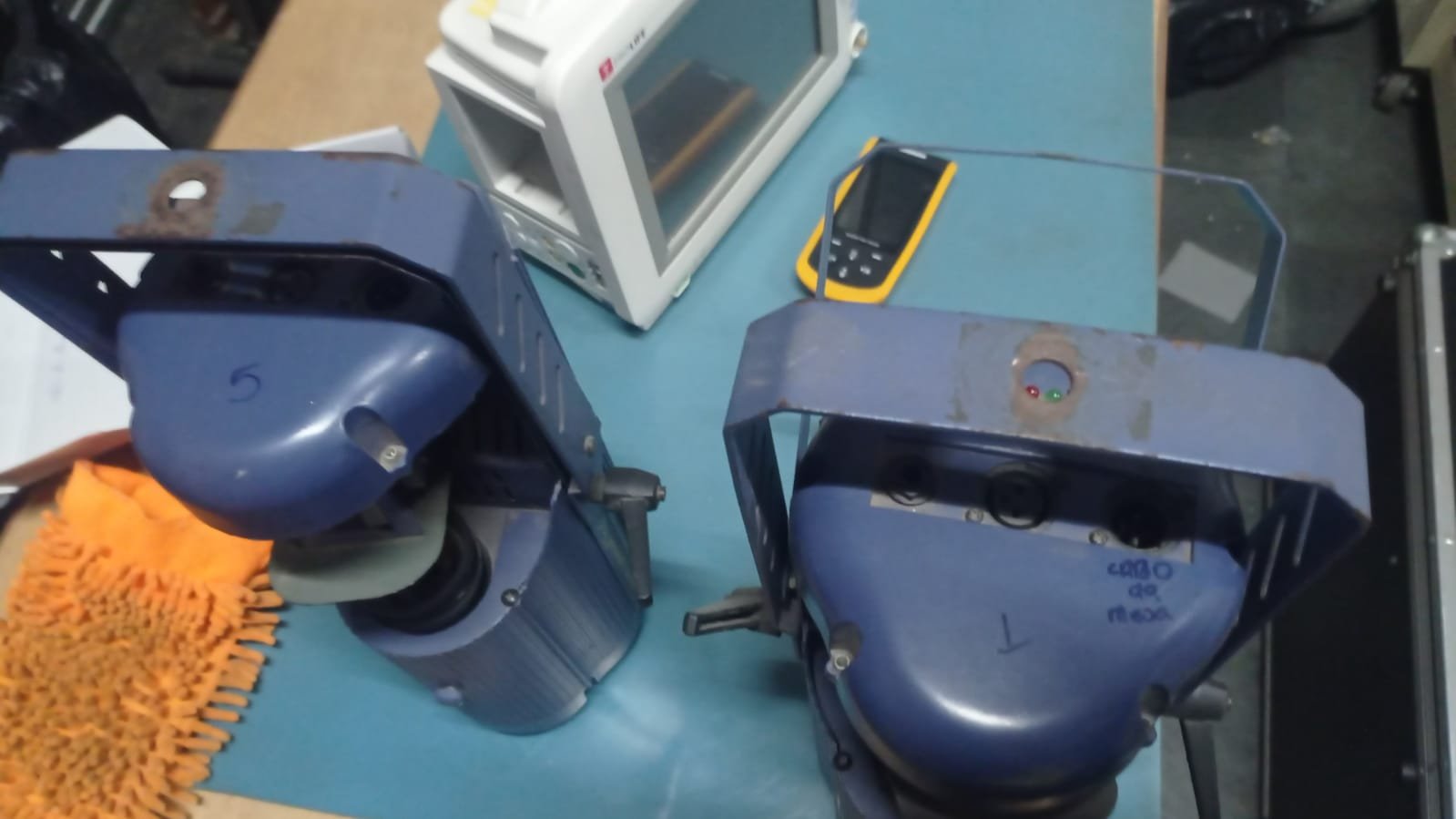 Moving Scan Panda II (o par) com lâmpadas novas - Imagem 3